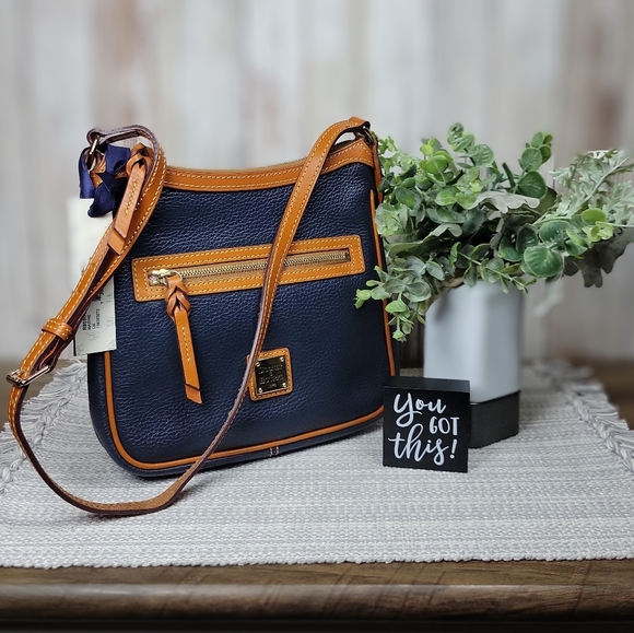 Dooney & Bourke Handbags - Dooney & Bourke 2-way Shoulder/ Crossbody Bag